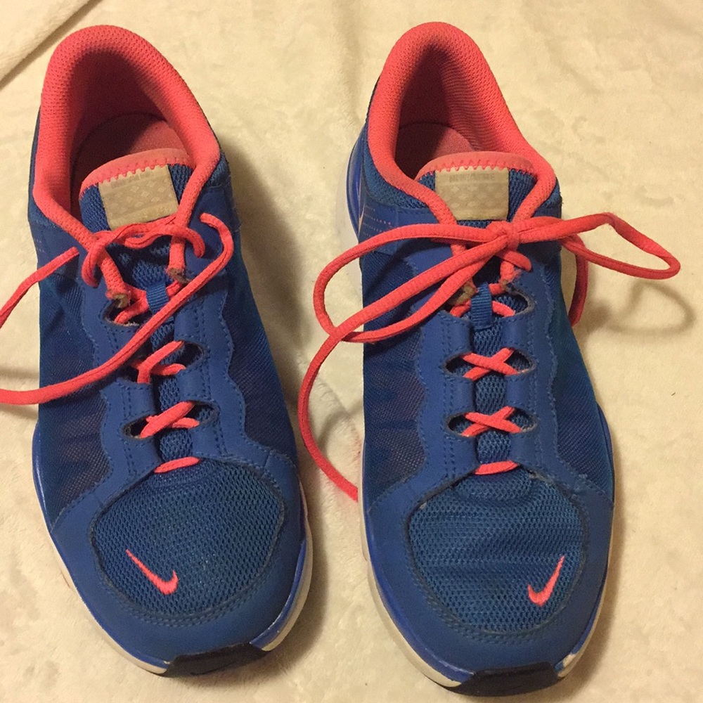 FINAL SALE😂NIKE SNEAKERS